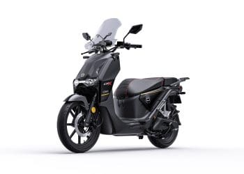 Super Soco CPX Pro: Uma scooter elétrica potente e que o vai deixar a sorrir