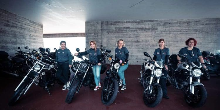 Decorreu em Espinho – Passeio motard feminino
