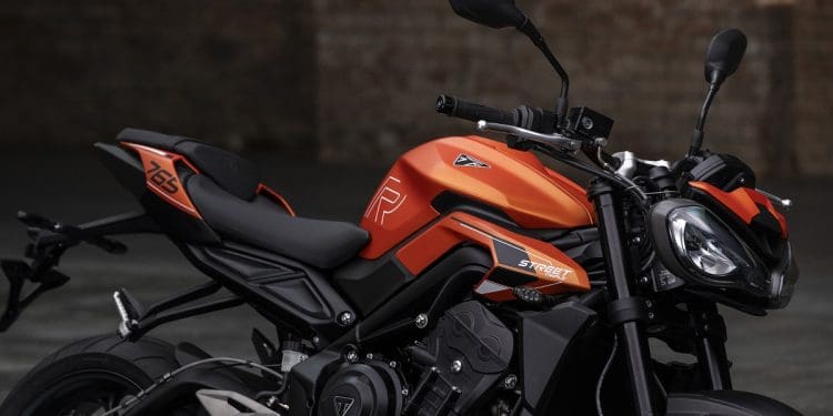 Triumph Street Triple 765 R ainda mais cobiçada com nova versão para carta A2