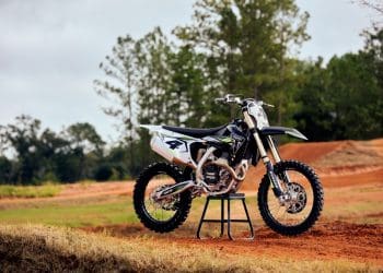 Triumph revelou a TF 450-RC Edition, em homenagem a Ricky Carmichael