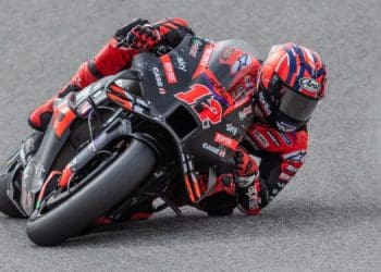 Montanha Russa de emoções! Maverick Viñales estreia-se a vencer com a Aprilia e Marc Márquez bateu Jorge Martín na última volta