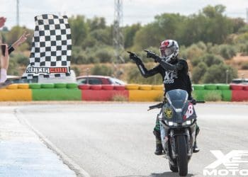 Zero SR/S de produção mostra o seu potencial ao ganhar corrida de 3 Horas com uma única carga