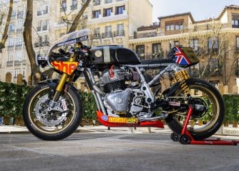 Prepare-se para ficar de queixo caído com a Royal Enfield «Black Fury»