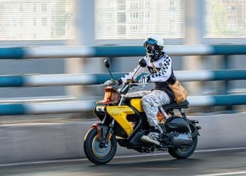 A peculiar Zonsen ZS 150 Cube, conhecida por «Cubo Mágico»