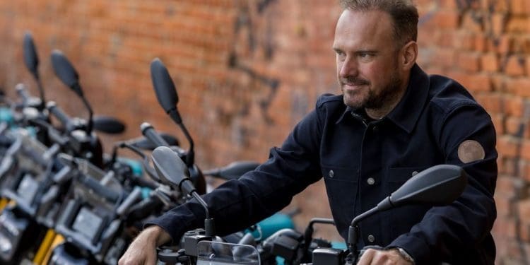 ‘Não encontrei ninguém que dissesse: gastaria 30.000 euros numa moto eléctrica‘ – CEO da BMW Motorrad