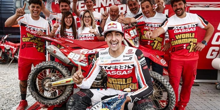 Andrea Verona é campeão mundial de E2 e foca-se agora no título do EnduroGP: ‘Vamos lutar com o Josep García!’