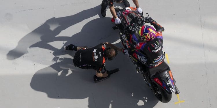 ‘Podemos tentar aprender com o Miguel Oliveira, mas…’ – Aleix Espargaró