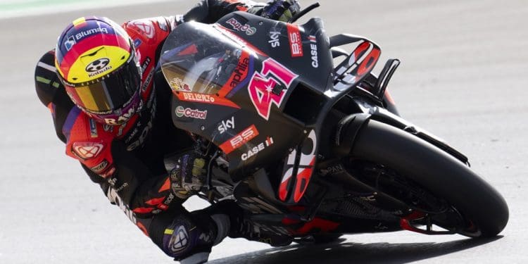 Aleix Espargaró tece fortes críticas às condições em Aragão, mas reconhece: ‘É embaraçoso’