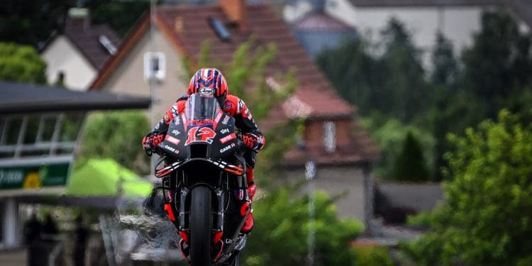 ‘Tenho a sensação para fazer a moto deslizar e manter um bom deslize para as curvas; em Sachsenring é chave’ – Maverick Viñales