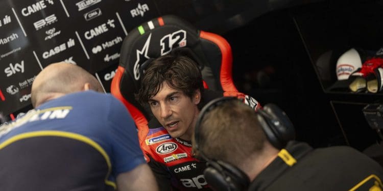 Maverick Viñales diz que é cedo para falar do futuro, mas sabe o que quer: ‘O melhor para maximizar o meu potencial’