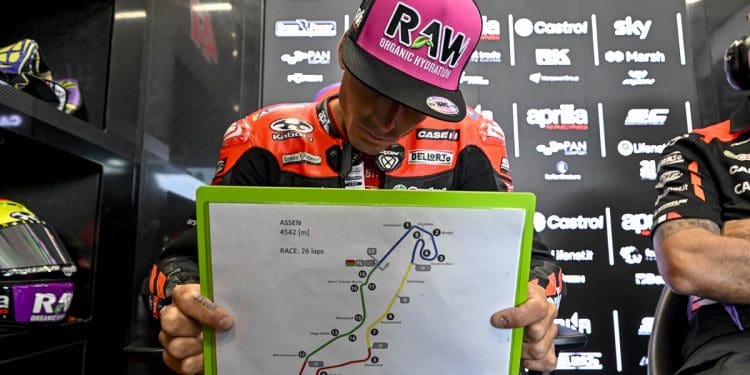 Aleix Espargaró batido pelas dores retira-se do GP da Alemanha