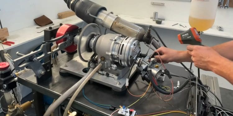 Conheça o «super pequeno» motor a combustão da Avadi que poderá estar na sua próxima moto