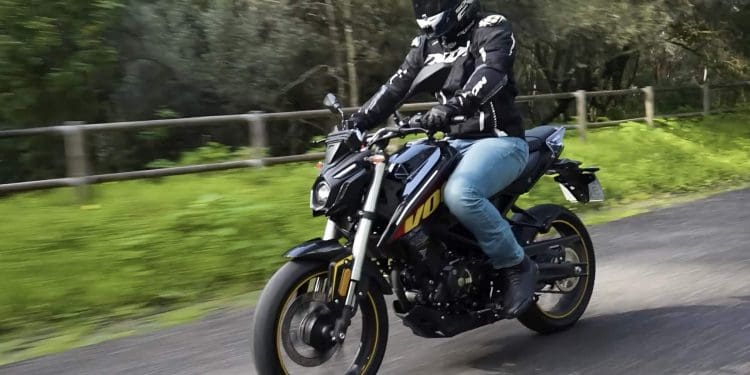 Ensaio – Voge 125R – mais estradista