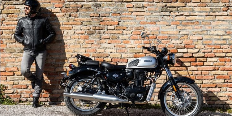 Atualização Benelli Imperiale 400: Tradição renovada para 2024