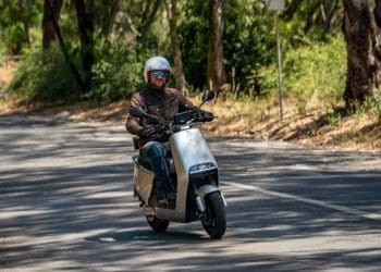 Ensaio – Yadea G5S – Tamagotchi em ponto grande