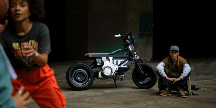 BMW Motorrad – Concept CE 02 – estilo e forma modernas 