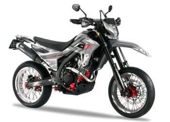 Honda CRF250L Street Motard, elevada pela arte de Dirt Freak