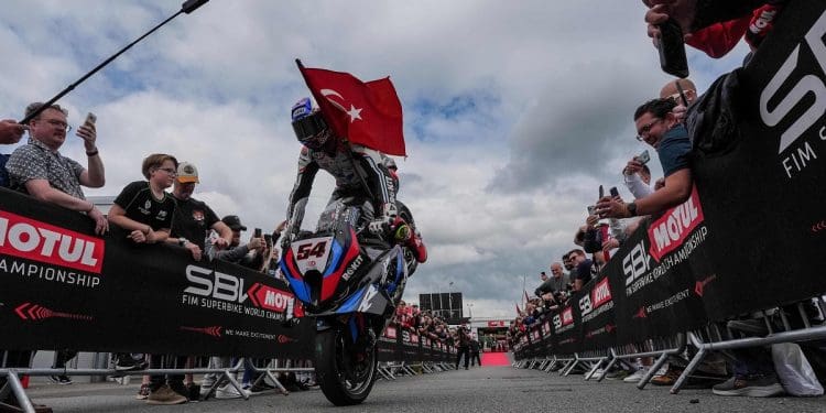 ‘Toprak Razgatlioglu sabe como fazer a diferença, mas não nos podemos esquecer da equipa’ – Marc Bongers