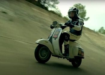 Vespa 50 Special com 45 anos bate recorde mundial do Guinness