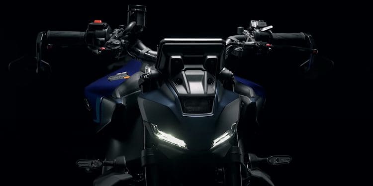 Vídeo: Eleve a sua Yamaha MT-09 de 2024 a outro nível com a GILLES Tooling