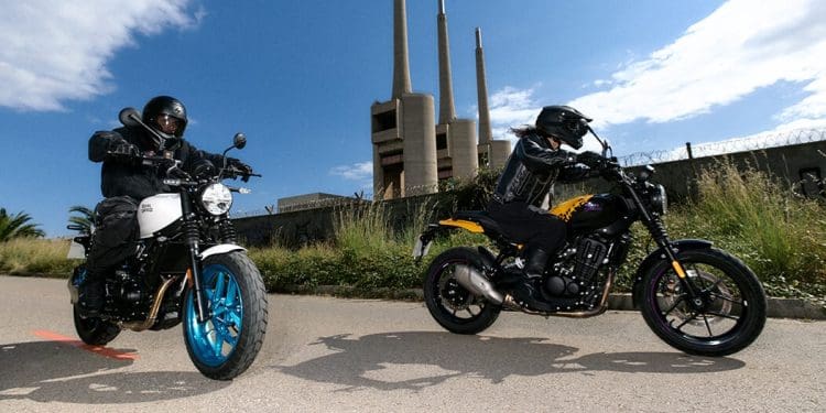 Finalmente! Eis a apresentação da Royal Enfield Guerrilla 450, a ‘verdadeira roadster’