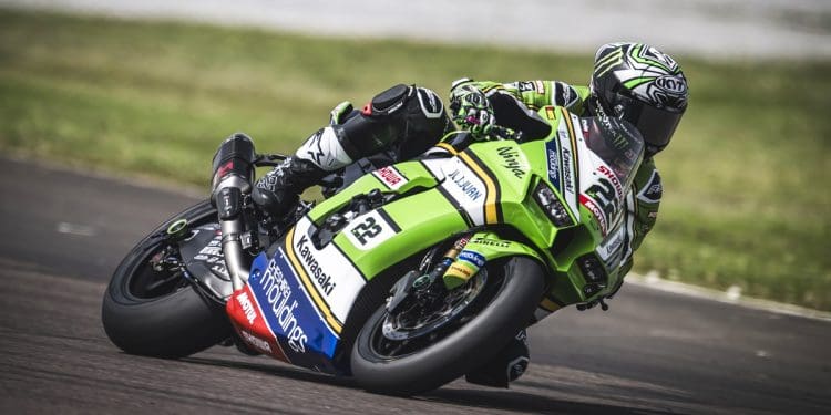 Alex Lowes liderou dia 2 dos testes em Cremona, mas não superou Toprak Razgatlioglu