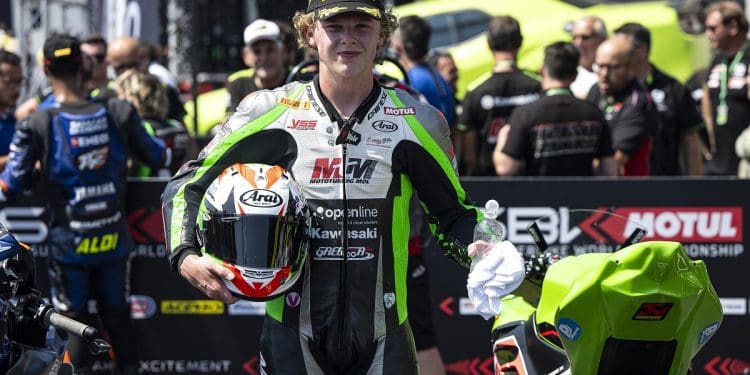 Loris Veneman selou nova vitória em Most numa corrida com final dramático