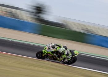 Alex Lowes devolve a Kawasaki às pole positions no WSBK; Ivo Lopes em último