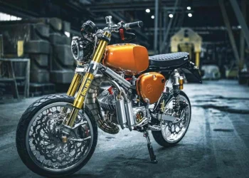 Simson S 51 – modelo transformado numa “bomba” de baixa cilindrada com 32 cv