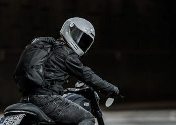 Vá passear descansado e sem preocupações, com a Kriega R16 tem espaço para um pouco de tudo