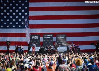 Vídeo: A Aprilia tem mantidComo a Aprilia tem tentado, e sido, a única a «batalhar» com a Ducati