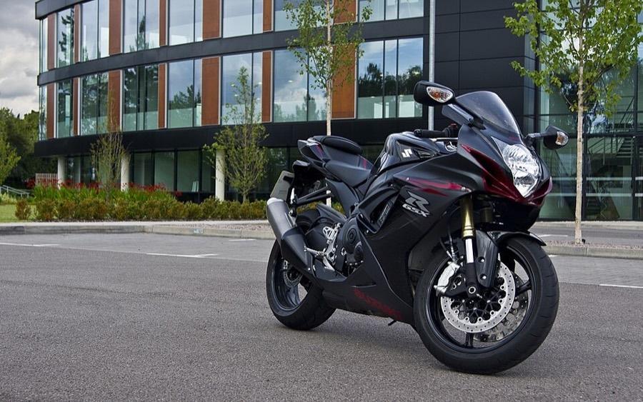 Suzuki GSX-R750