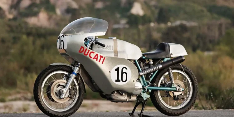Ducati 750 Imola Desmo muito rara em leilão – apenas 7 unidades existem atualmente
