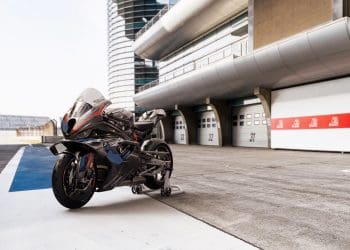 Ensaio – BMW M 1000 RR – (M)uito Carbono