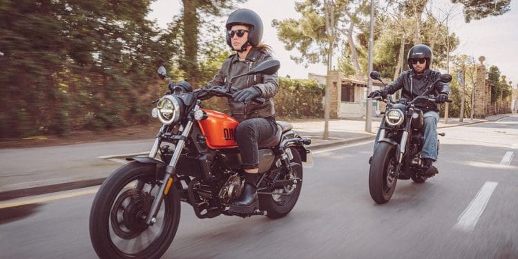 QJ Motor SRV 125 fica mais barata