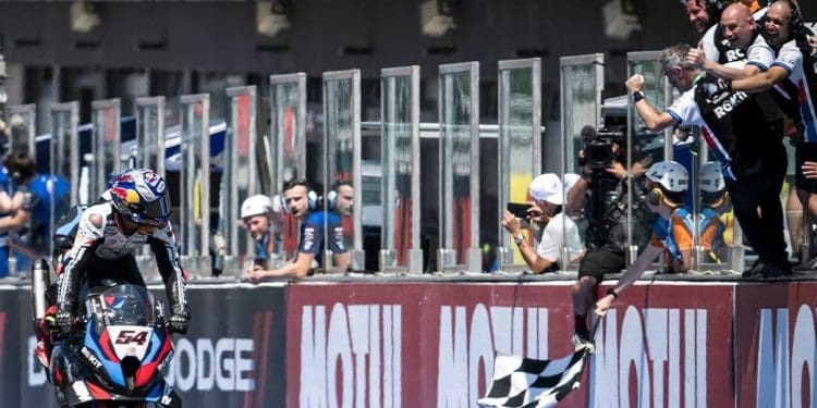 Marco Melandri com declarações ousadas sobre Razgatlioglu: ‘Nem o Márquez nem o Stoner conseguem controlar a moto como ele’