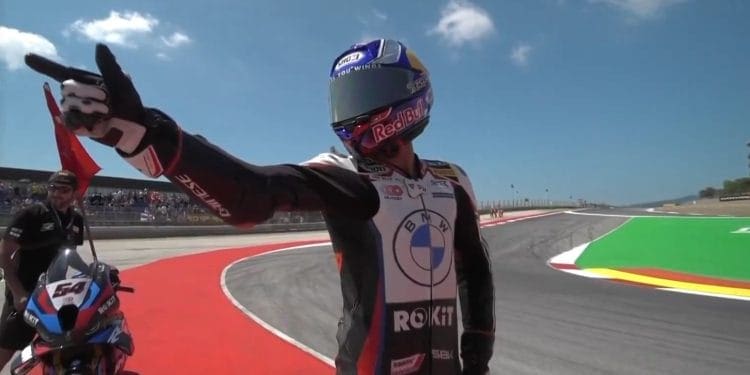 Toprak ‘Recordista’ Razgatlioglu: Turco vence corrida Superpole em Portimão e faz história; Ivo Lopes teve vida difícil e foi 22.º
