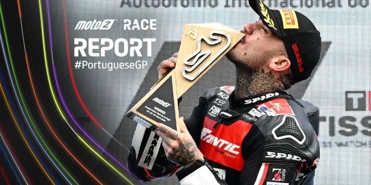 ‘Gostaria de defender toda a gente que é discriminada por causa do seu aspeto físico’ – Aron Canet