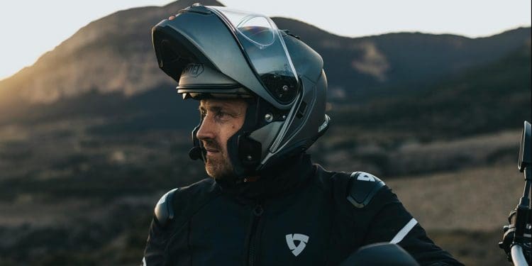 Shoei Neotec 3: Inovação e estilo na estrada