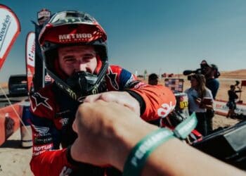Vídeo – A chegada de Ricky Brabec ao bivouac como vencedor do Dakar 2024