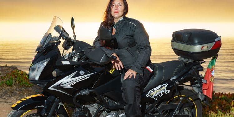 Suzuki em missão solidária, com a V-Strom 650 na «Moto For Peace»