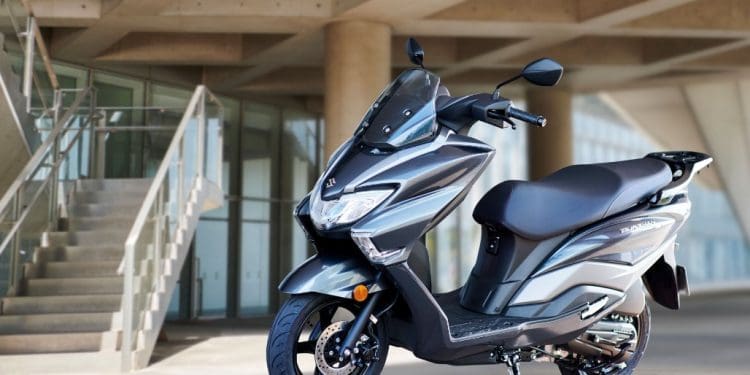 Suzuki volta a mexer com o mercado: conheça a Burgman Street 125