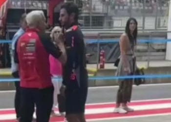Vídeo: Davide Tardozzi desentendeu-se com elemento da Aprilia em Spielberg