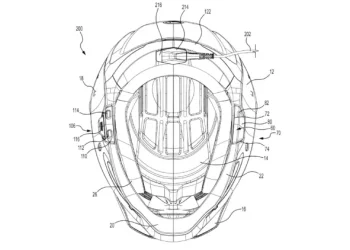 Can-Am desenvolve capacete inteligente com viseira aquecida