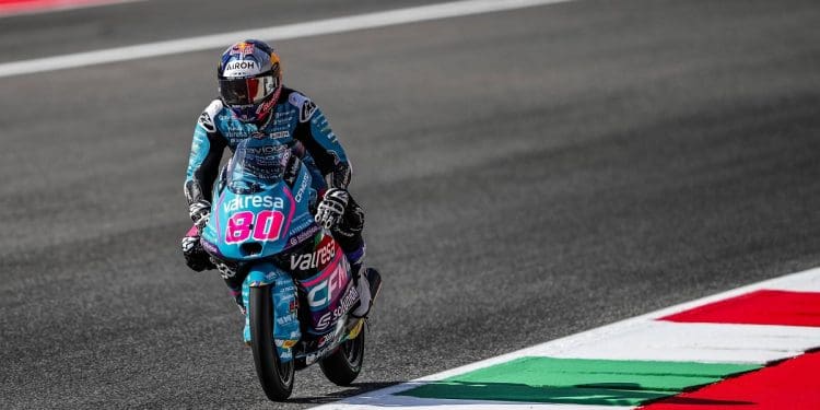 David Alonso num mundo à parte selou pole position no GP de Itália de Moto3