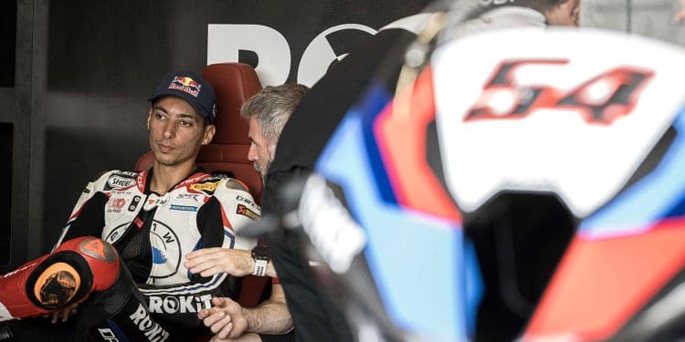 Razgatlioglu regressa a ‘pista favorita’, e relembra: ‘Este ano a situação é diferente, piloto uma BMW e a moto é mais forte’