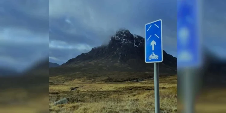 Estes sinais de trânsito podem tornar as estradas mais seguras para os motociclistas
