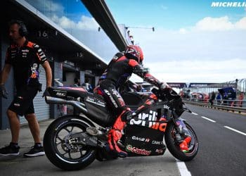 Maverick Viñales visa Marco Bezzecchi: ‘Ele nem pediu desculpa, disse que vinha à box mas ainda não o vi; Não sou medricas na pista’