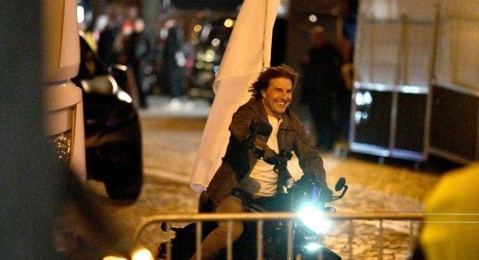 Tom Cruise de novo em cima de uma moto para a Missão Impossível 8… desta vez um modelo elétrico?