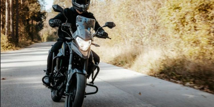 Motron X-Nord 125: A moto urbana que desafia aventuras